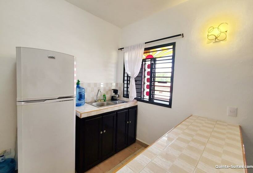 Hotelli Quinta Suites