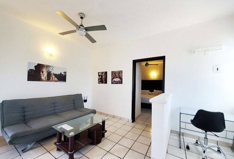 Hotelli Quinta Suites