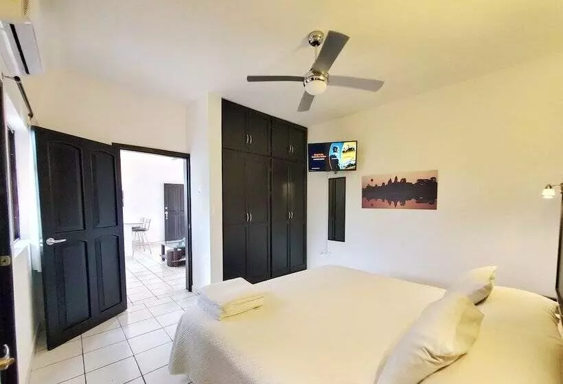 Hotelli Quinta Suites