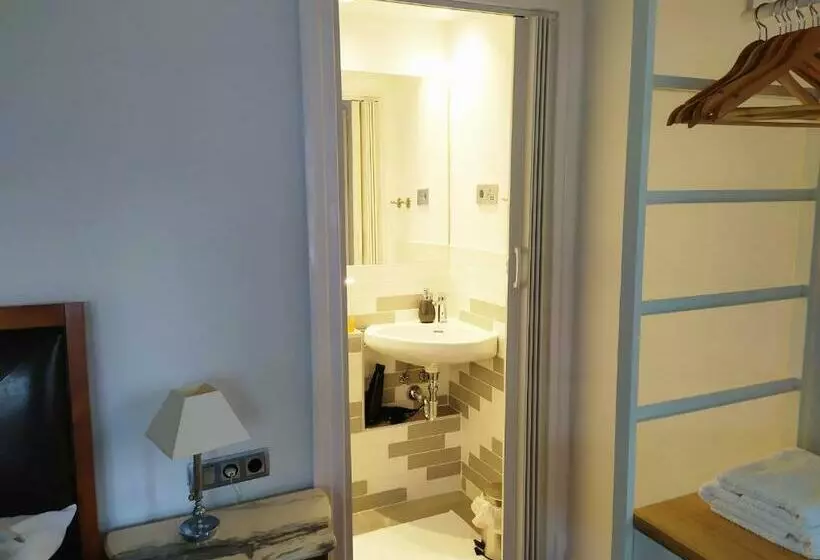 Majatalo Villa Isabela Bakio Rooms