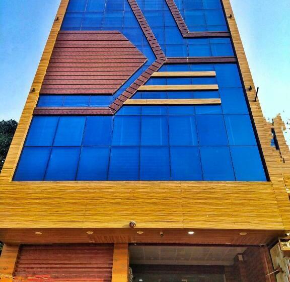 Отель Shri Tirupati Residency