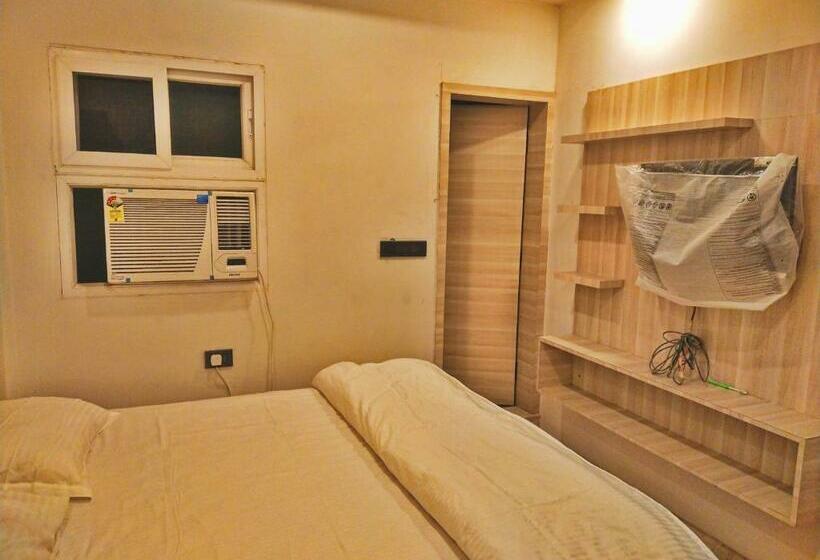 Отель Shri Tirupati Residency