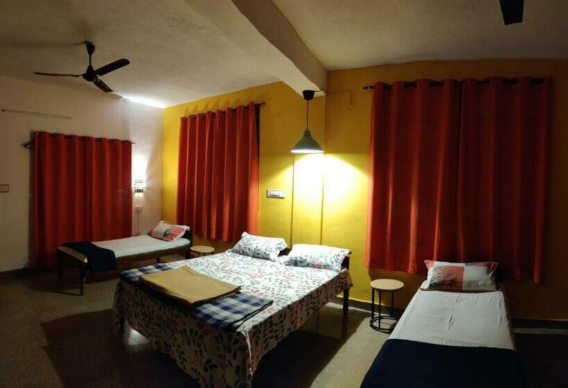 Пансион Anugraha