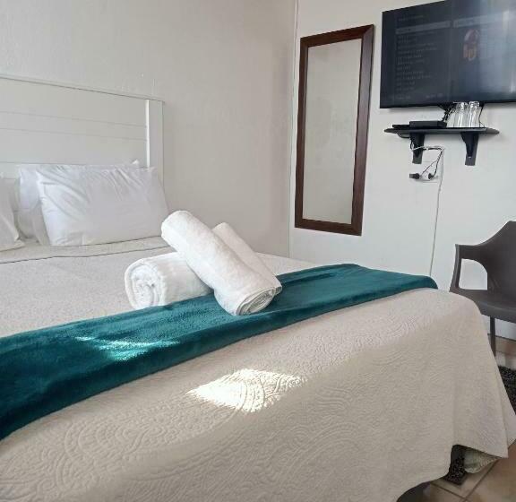 Pension Park Front Lodge