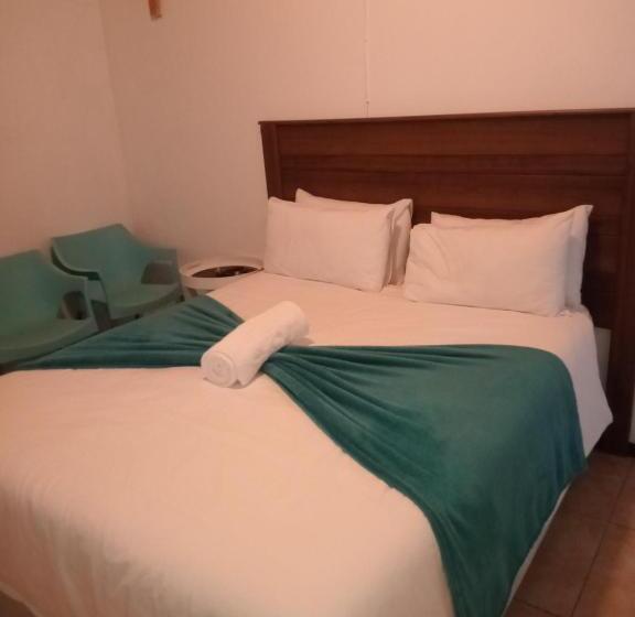 Pension Park Front Lodge