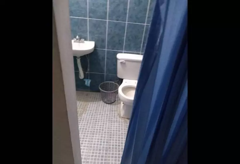 ペンション Room In Guest Room   Lodging And Tranquility