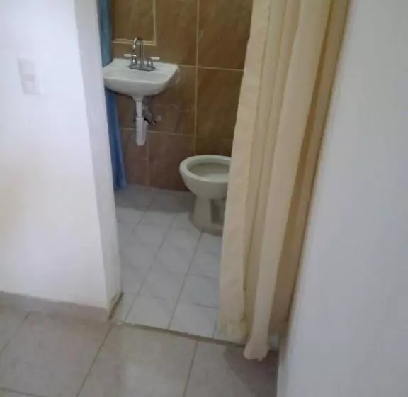 ペンション Room In Guest Room   Lodging And Tranquility