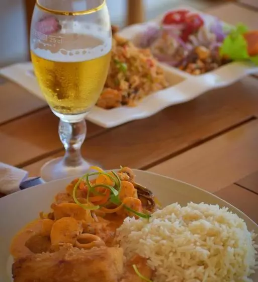 Prim Hotel Vichayito