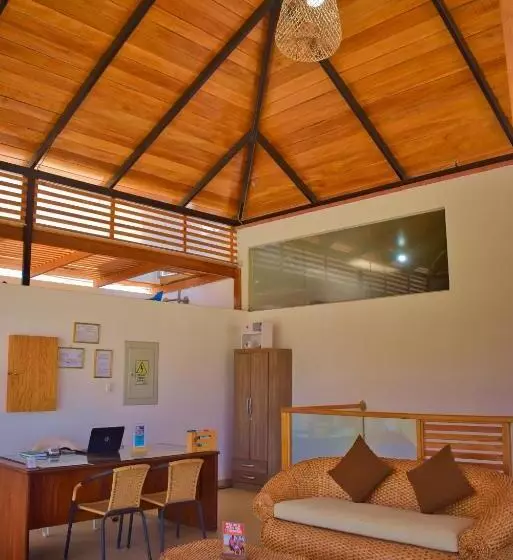 Prim Hotel Vichayito