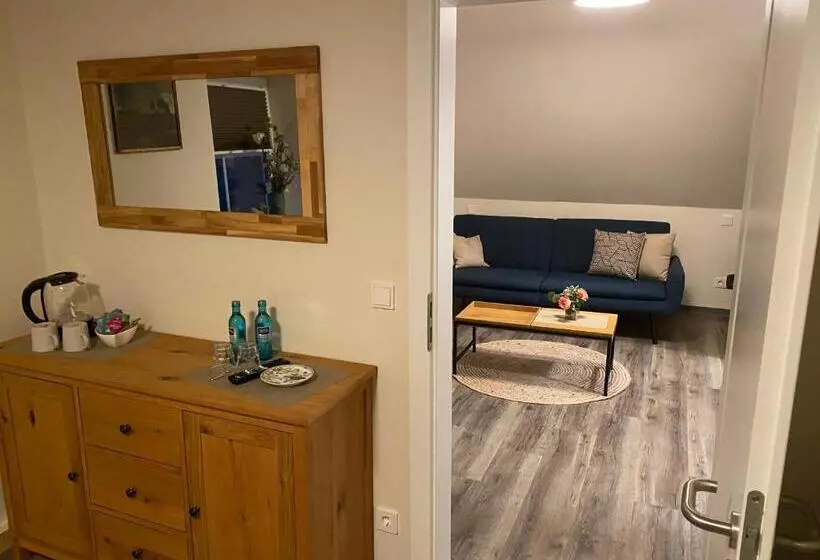 Aamiaismajoitus (B&B) Waldhotel Am Jäger