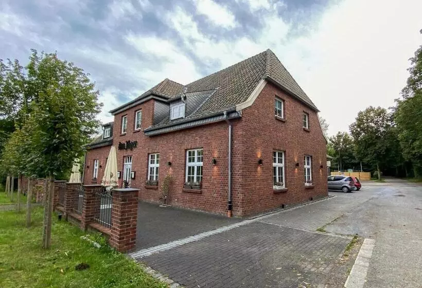 Aamiaismajoitus (B&B) Waldhotel Am Jäger