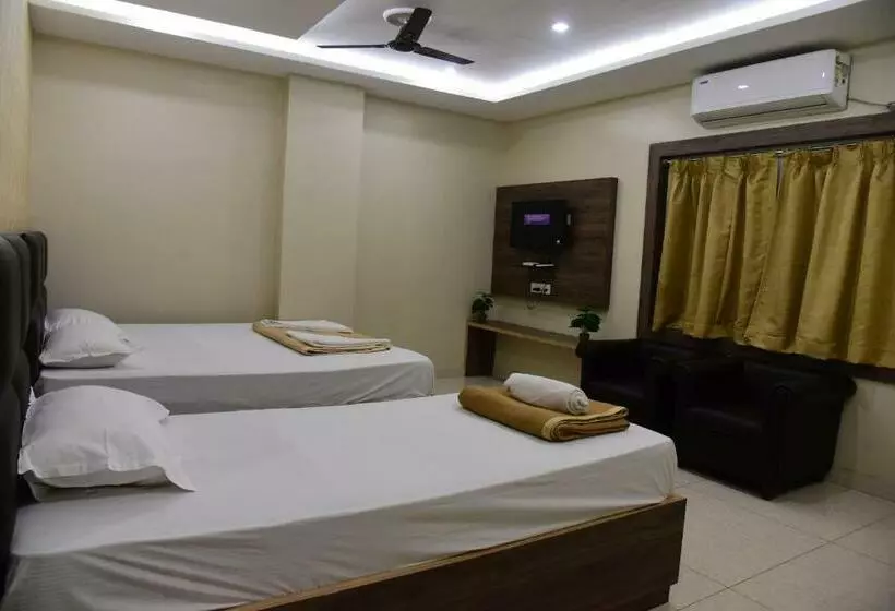 هتل Guru Estate