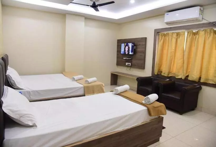 هتل Guru Estate