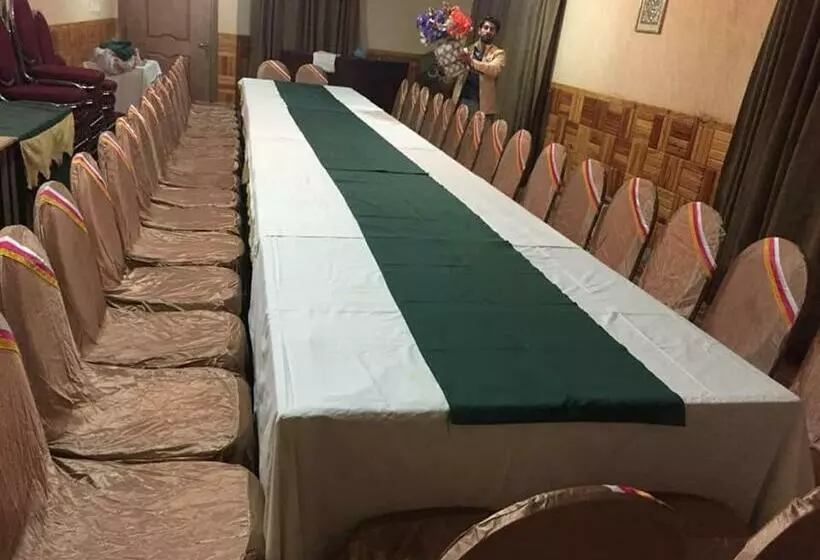 Hotel Happy Stay Guest House