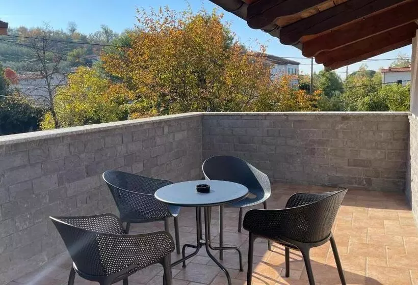 هتل Madoncas & Restaurant