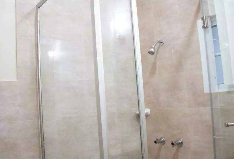 تختخواب و صبحانه Holidays At Holiday Heaven