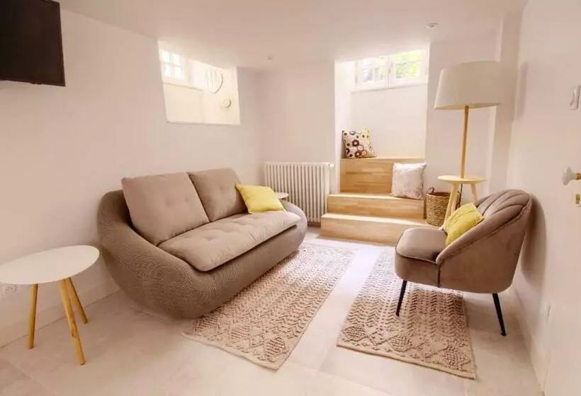 ベッドアンドブレックファースト Les Corderies