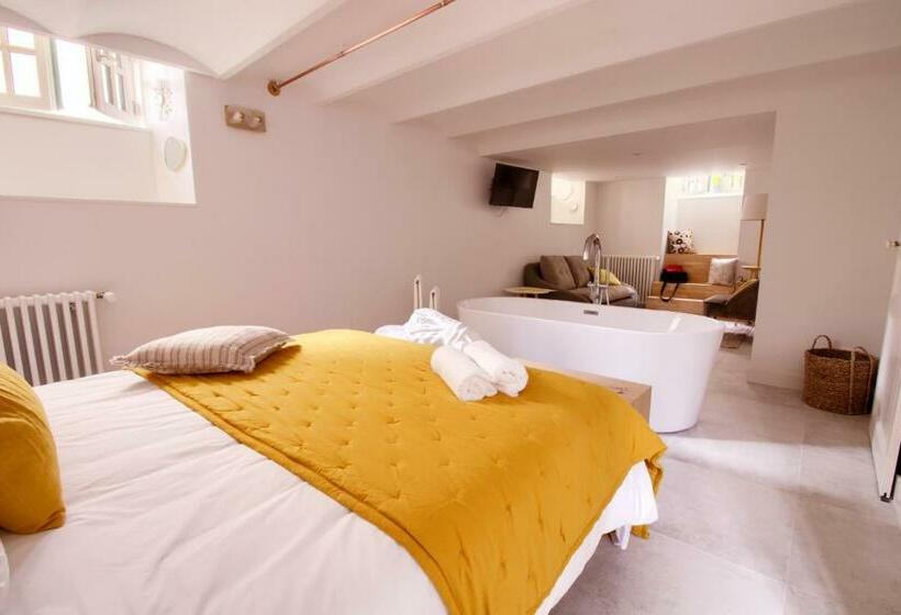 تختخواب و صبحانه Les Corderies