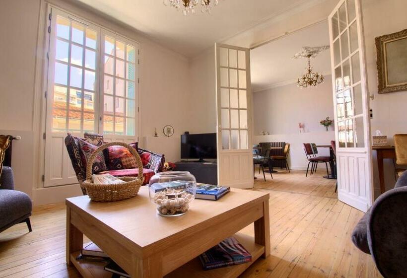 تختخواب و صبحانه Les Corderies