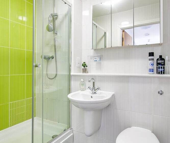 Comfortable Rooms & Apartments   Bangor