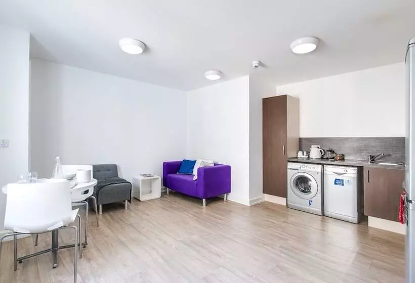 Comfortable Rooms & Apartments   Bangor