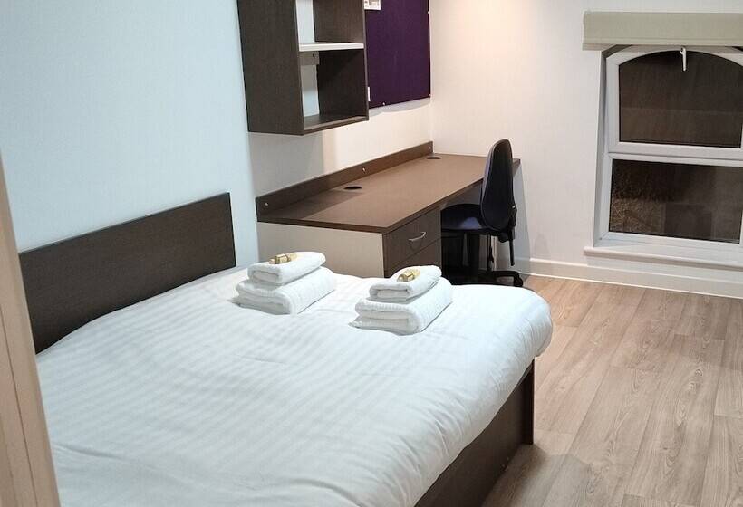 Comfortable Rooms & Apartments   Bangor