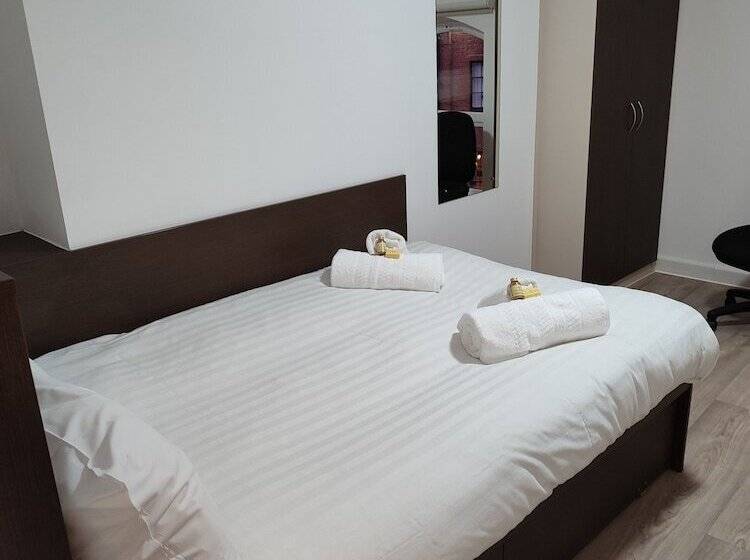 Comfortable Rooms & Apartments   Bangor