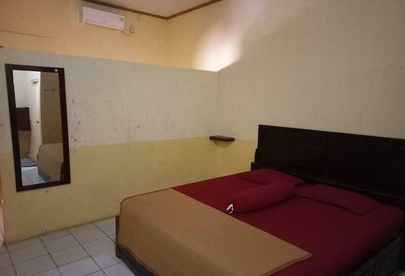 ホテル Penginapan Zakura