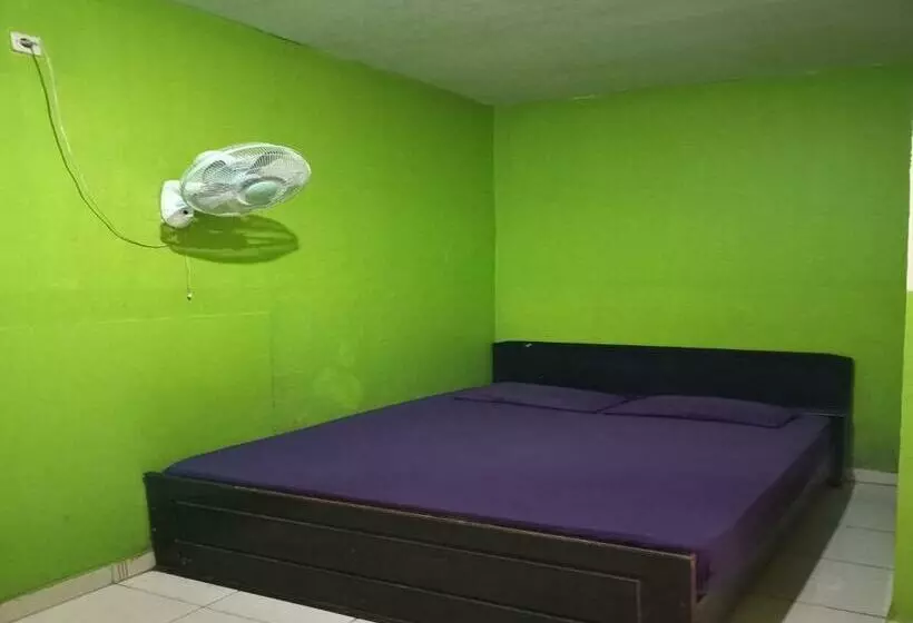 Hotelli Penginapan Zakura