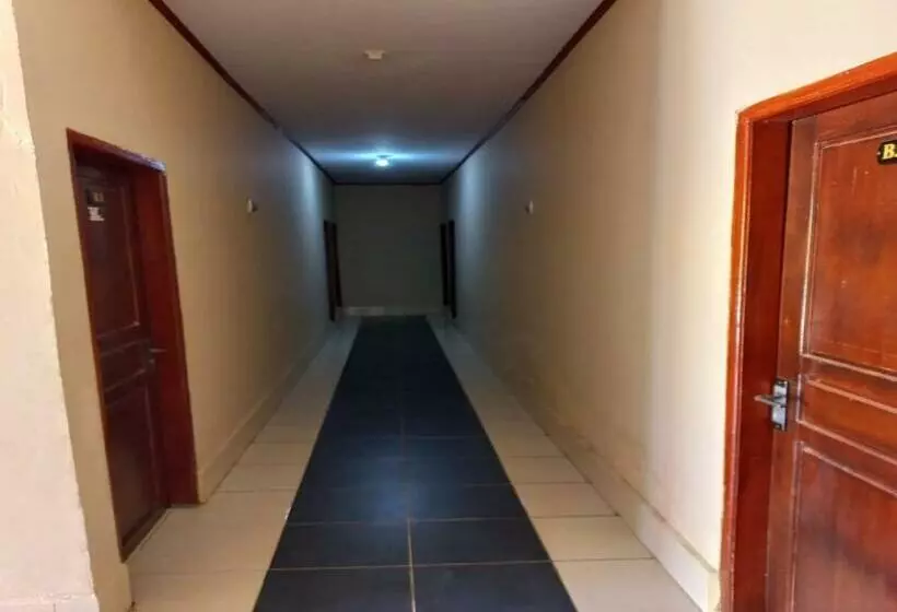 Hotelli Penginapan Zakura