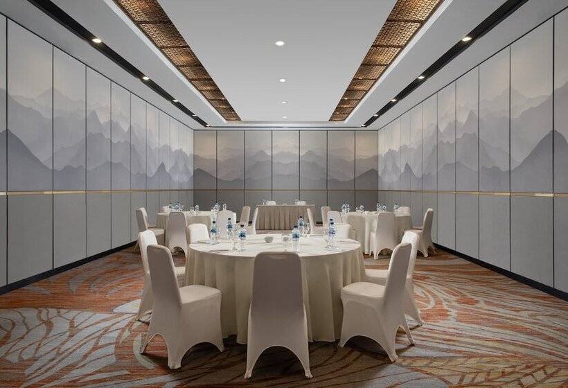 בית מלון כפרי Santika Premiere Padang