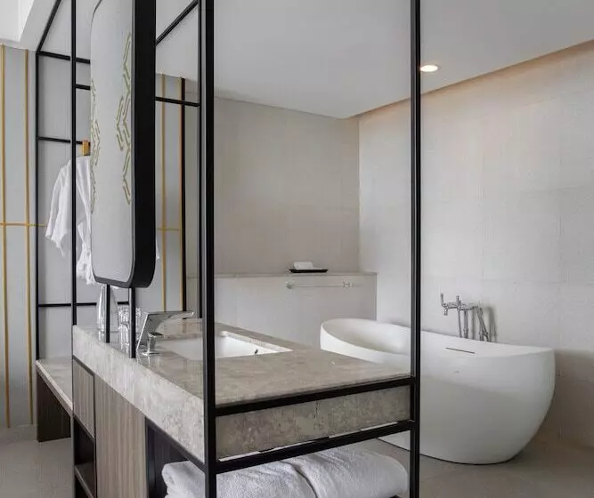 Hotelli Santika Premiere Padang