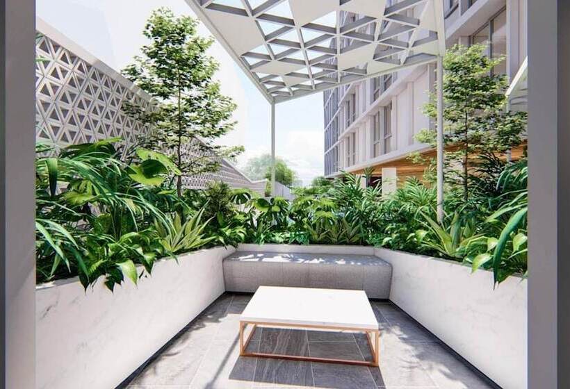 호텔 Travelodge Phuket Town