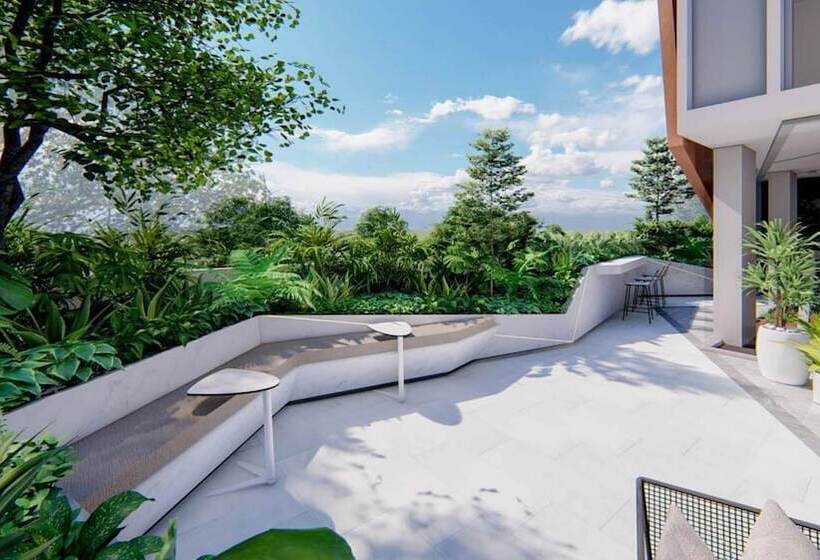 호텔 Travelodge Phuket Town