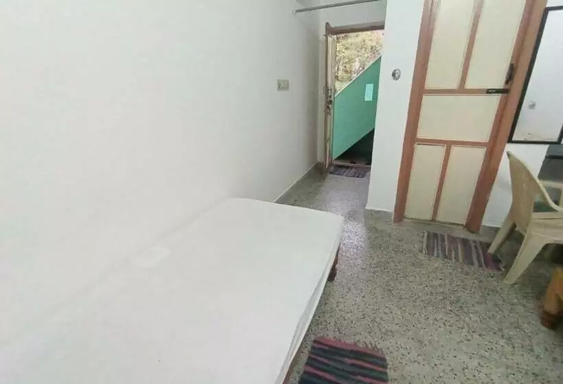 ペンション Shankara Guest House