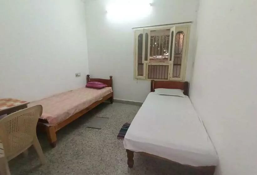 ペンション Shankara Guest House