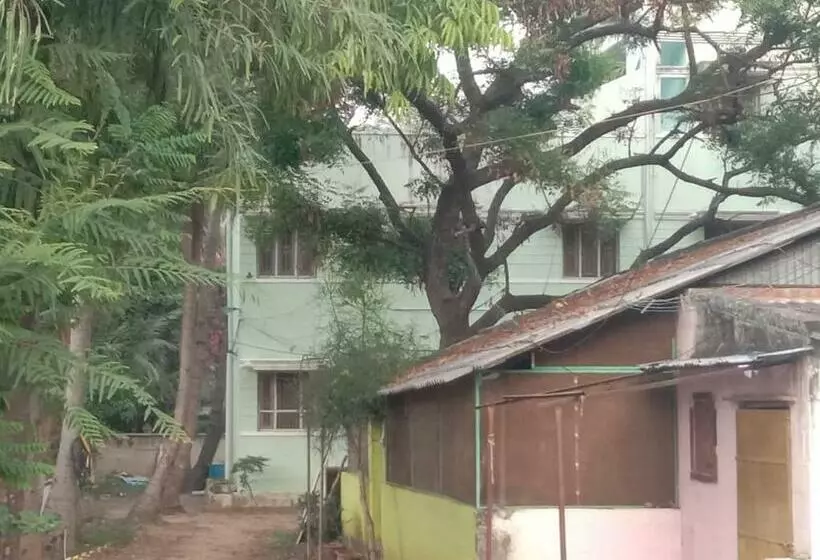 ペンション Shankara Guest House