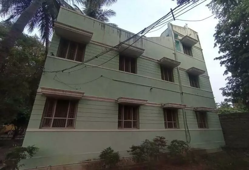 ペンション Shankara Guest House