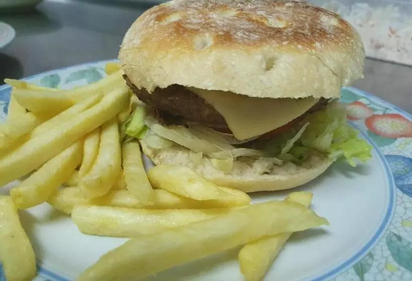 Hostal Restaurante Carolina