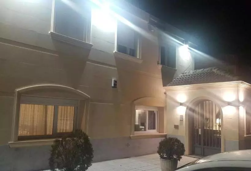 Hostal Restaurante Carolina