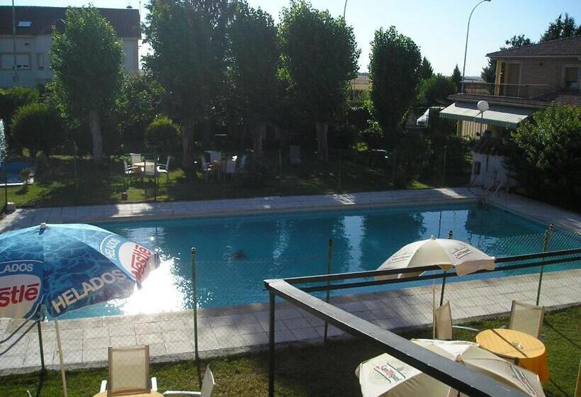 Hostal Restaurante Carolina