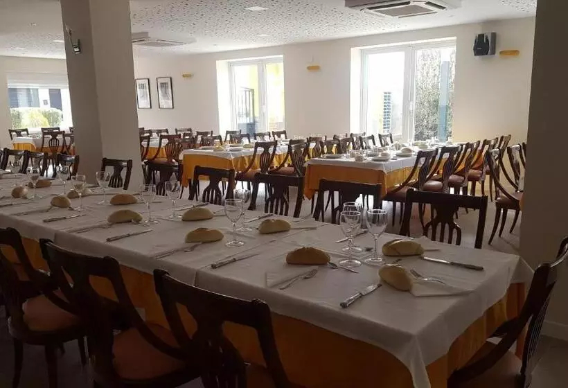 Hostal Restaurante Carolina