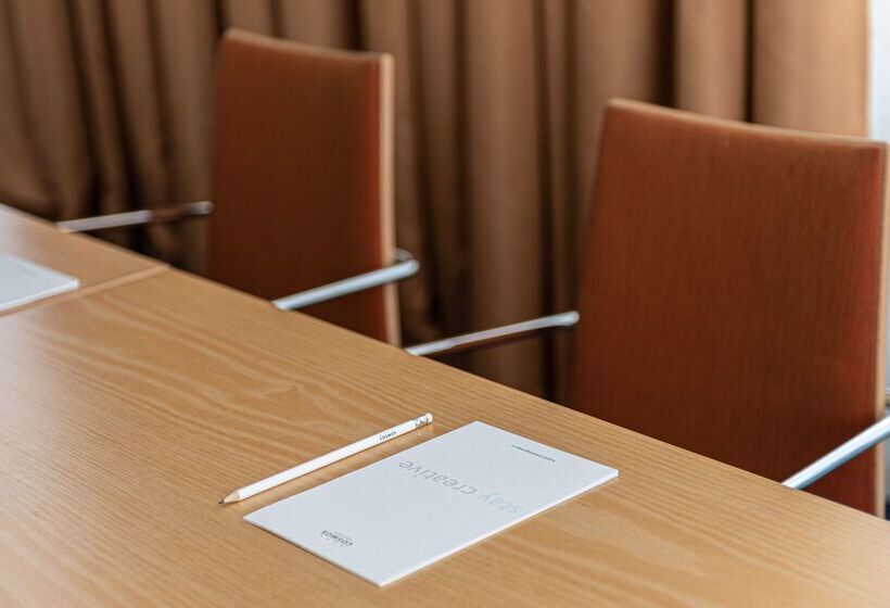 ホテル Park Inn By Radisson Kazan