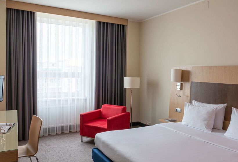 ホテル Park Inn By Radisson Kazan