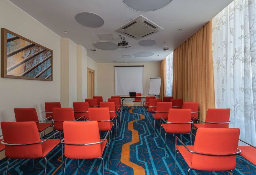 ホテル Park Inn By Radisson Kazan