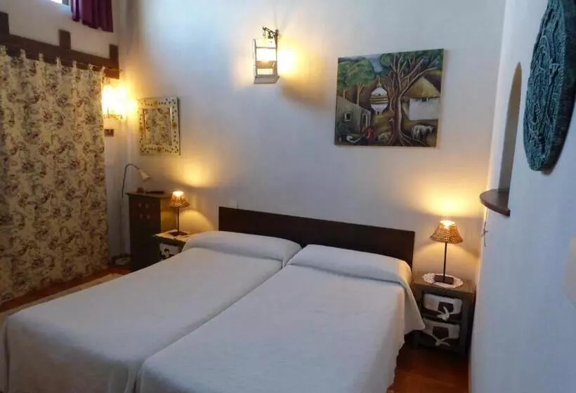 교외 호텔 Albergue Bioclimático Sabinares Del Arlanza