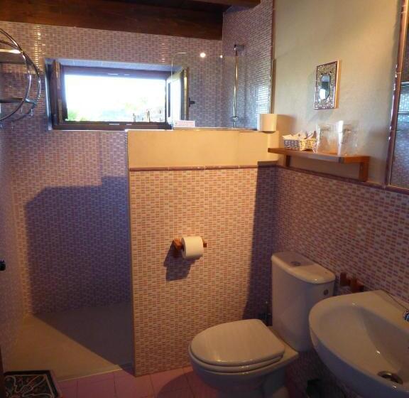 田舎風ホテル Albergue Bioclimático Sabinares Del Arlanza