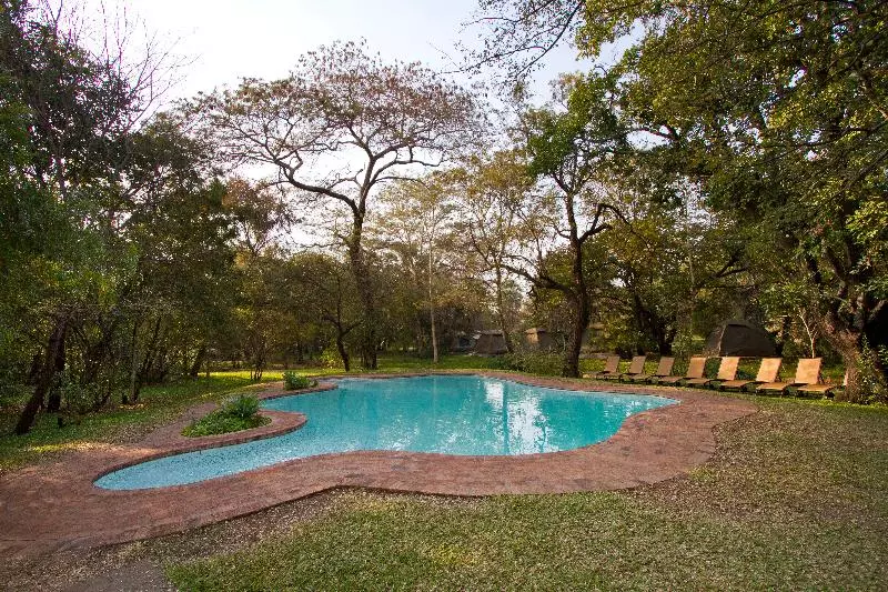 هتل The Victoria Falls Waterfront