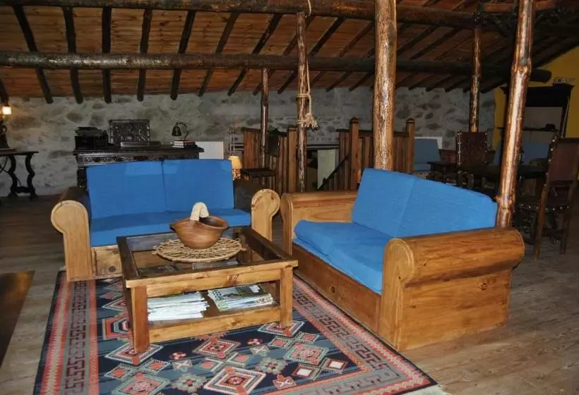 La Trocha De Hoyorredondo