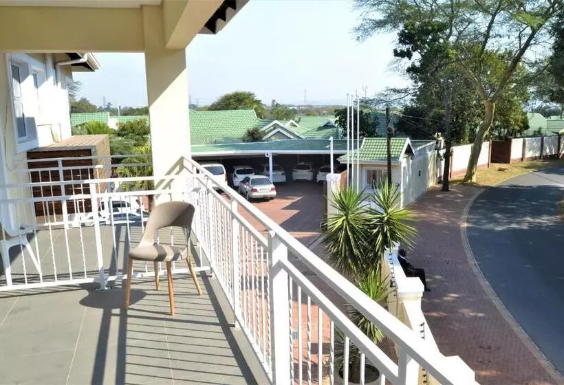 Aamiaismajoitus (B&B) Golf Course Boutique Guesthouse